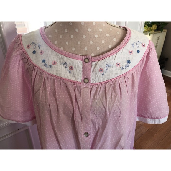 Vintage Moon Dance Pearl Snap Housecoat w/ Pockets Pink Polka Dot Granny Size 1X - Picture 2 of 9